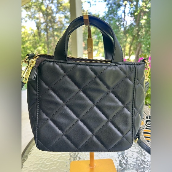 STEVE MADDEN-Chic faux leather Black Quilted crossbody. - Picture 5 of 6